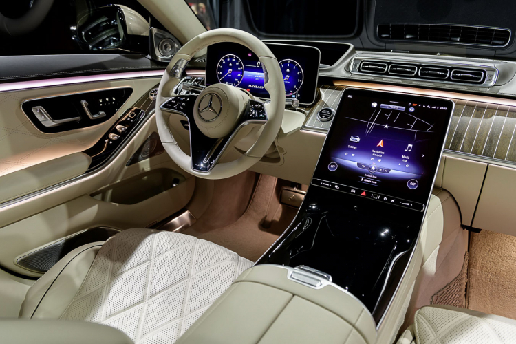 s-lass-maybach2.jpg s-lass-maybach2.jpg