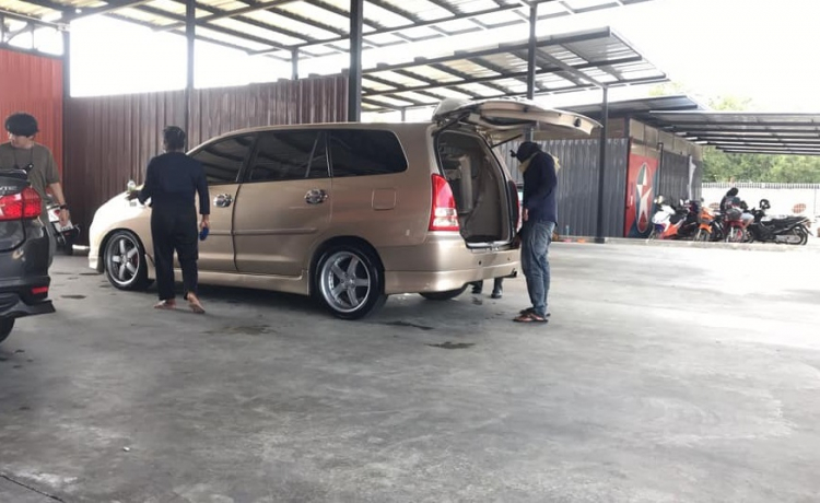 Khoe em Ỉn già Khoe em Ỉn già