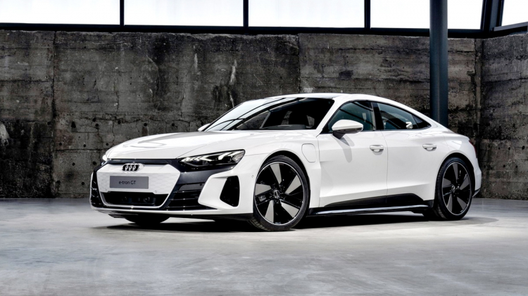 2022-Audi-e-tron-GT-13.jpg