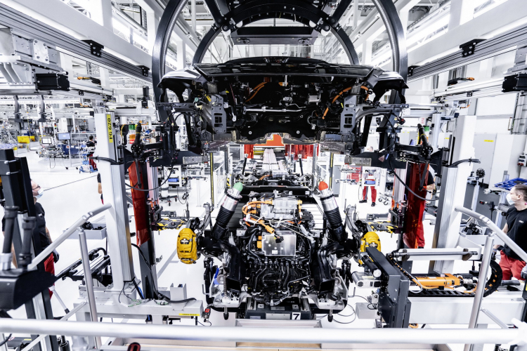 2022-Audi-e-tron-GT-93.jpg 2022-Audi-e-tron-GT-93.jpg