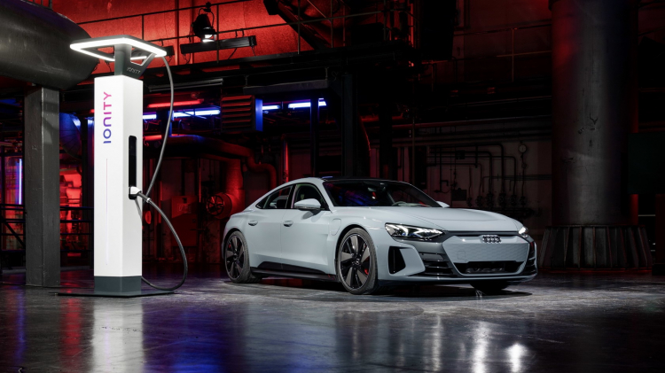 2022-Audi-e-tron-GT-57.jpg 2022-Audi-e-tron-GT-57.jpg
