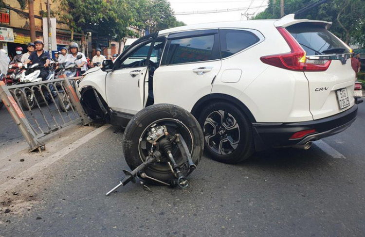 Xe rụng bánh, nguyên nhân vì sao? Xe rụng bánh, nguyên nhân vì sao?