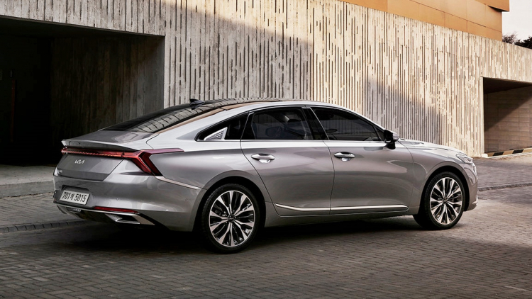 Kia “nhá hàng” K8 hoàn toàn mới để kế nhiệm K7: tiếp tục mạo hiểm trong phân khúc sedan cỡ lớn Kia “nhá hàng” K8 hoàn toàn mới để kế nhiệm K7: tiếp tục mạo hiểm trong phân khúc sedan cỡ lớn