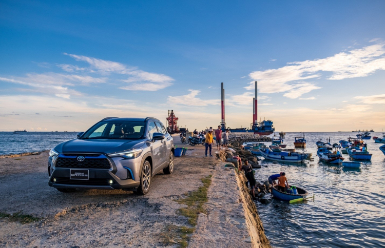 Toyota và thời của công nghệ xe xanh tại Việt Nam