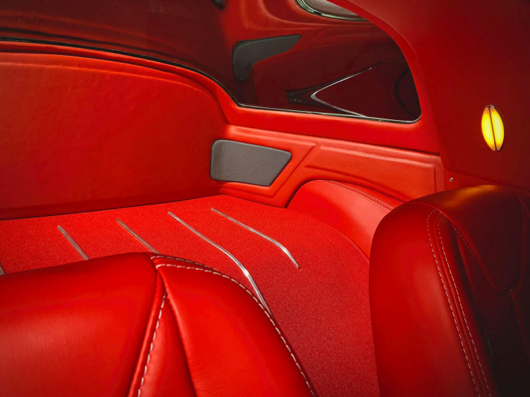 Choáng ngợp trước vẻ đẹp đầy mê hoặc của Chevrolet Corvette Stingray 1967 được phục chế