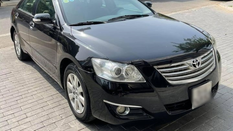 Camry 2007 có tiếng kêu lạ khi nổ máy, khi đi lại hết