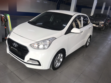 Hyundai I10 AT 2019 2.jpg
