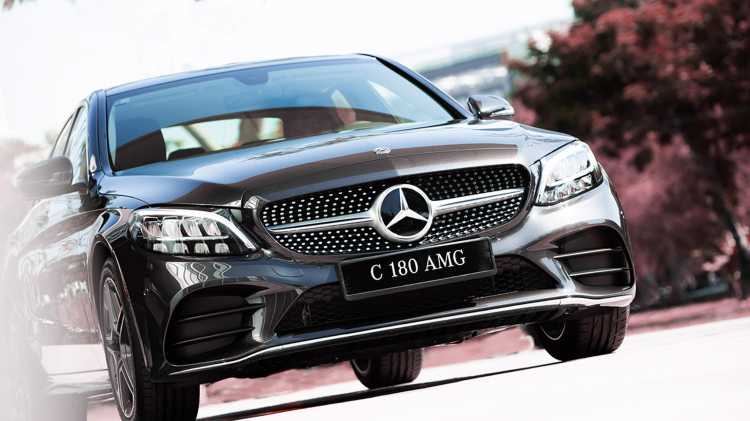 Mercedes-Benz C 180 AMG chính thức ra mắt với giá 1,499 tỷ đồng: thêm lựa chọn cho khách hàng trẻ