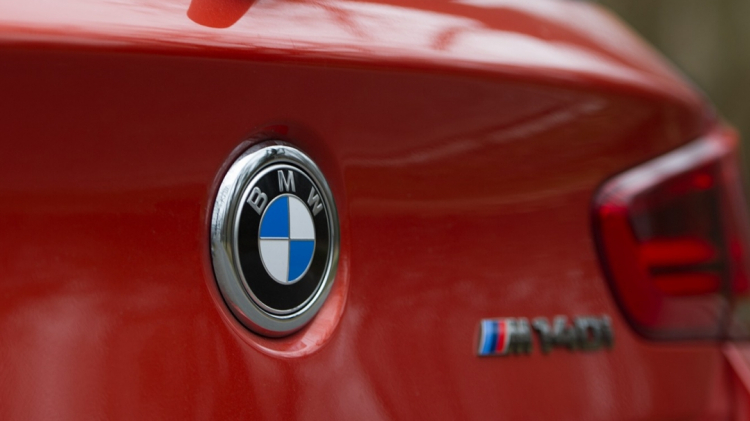 bmw-not-afraid-of-an-apple-car-because-competition-is-a-wonderful-thing-157352_1.jpg