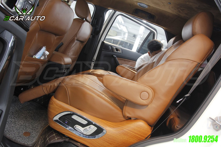 Độ ghế limousine cho Toyota Sienna, xe 7 chỗ Độ ghế limousine cho Toyota Sienna, xe 7 chỗ