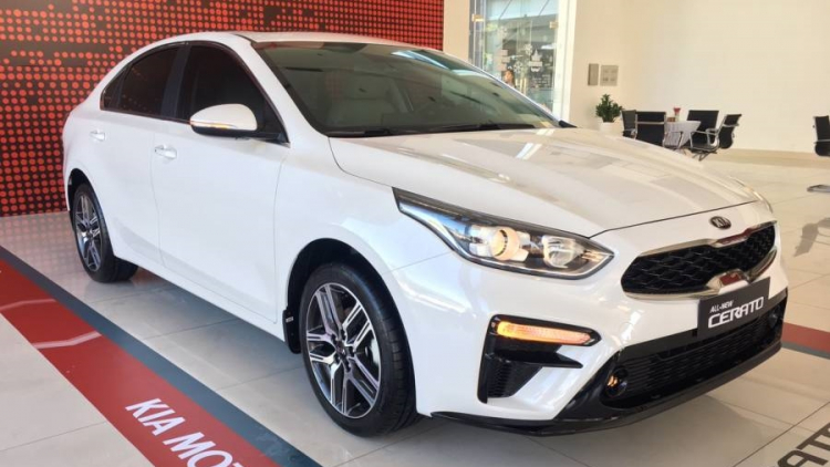 kia-cerato-2.jpg kia-cerato-2.jpg