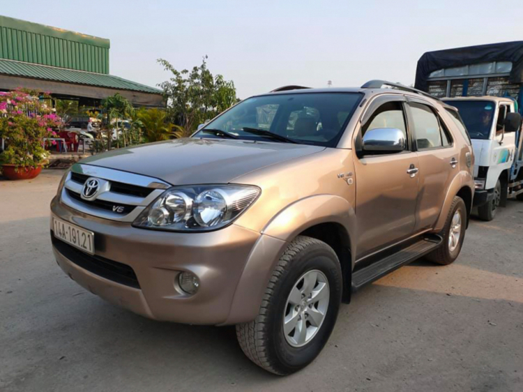 Sử dụng 10 năm, Toyota Fortuner nhập Thái vẫn có giá hơn 450 triệu đồng
