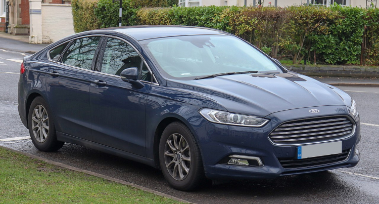 1280px-2018_Ford_Mondeo_Titanium_Edition_ECOnetic_2.0_Front.jpg