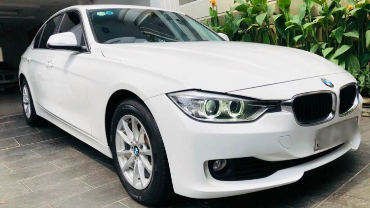 Nơi bán tay nắm cửa trong của BMW 320i