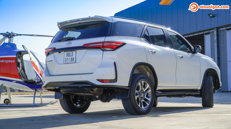 otosaigon.com-toyota-fortuner-legender-34.jpg otosaigon.com-toyota-fortuner-legender-34.jpg