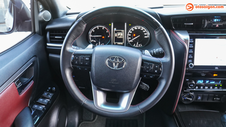 otosaigon.com-toyota-fortuner-legender-73.jpg otosaigon.com-toyota-fortuner-legender-73.jpg
