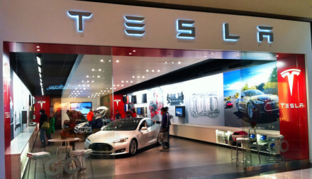 tesla-store-legislation-740x425.jpg