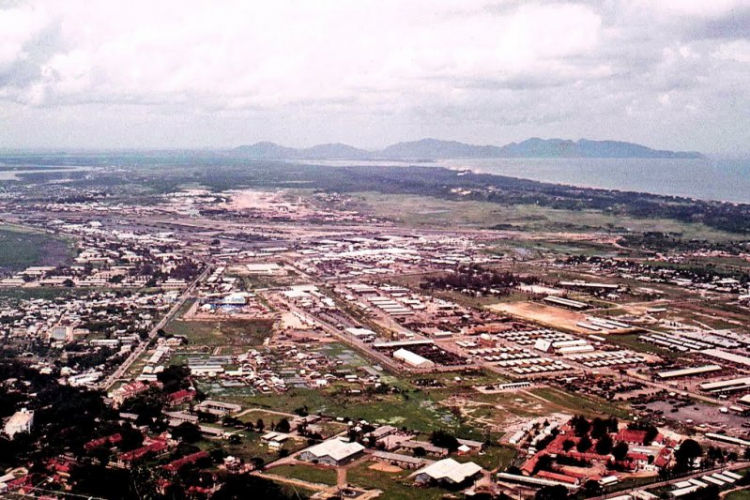 Hình ảnh cực kỳ quý giá về Việt Nam ( 1980 ) Hình ảnh cực kỳ quý giá về Việt Nam ( 1980 )
