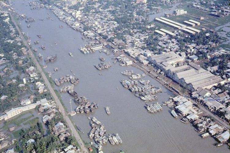 Hình ảnh cực kỳ quý giá về Việt Nam ( 1980 ) Hình ảnh cực kỳ quý giá về Việt Nam ( 1980 )