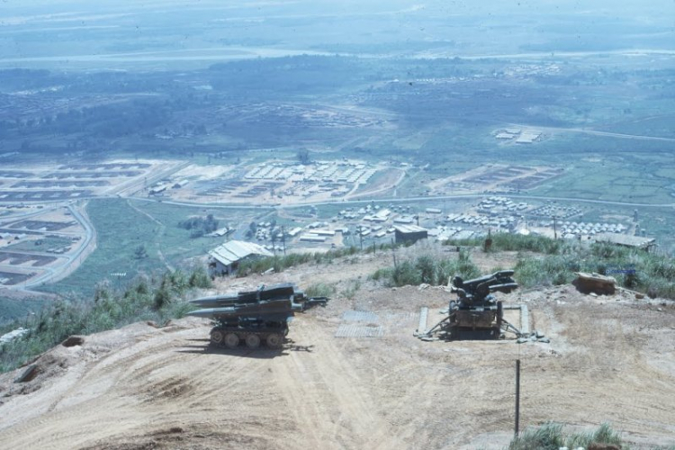 Hình ảnh cực kỳ quý giá về Việt Nam ( 1980 )