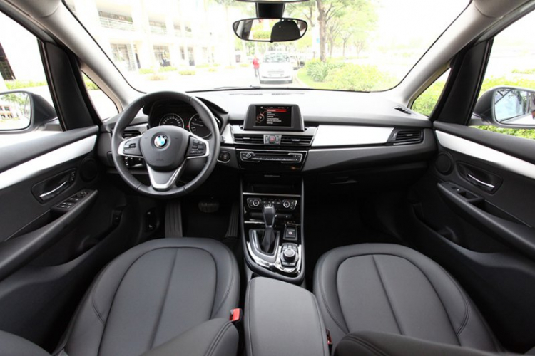 BMW Series 2 Active Tourer về Việt Nam - giá 1,368 tỷ đồng