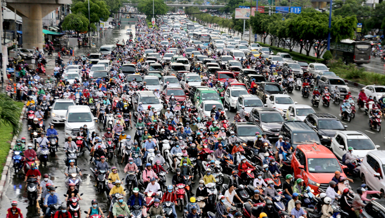 Người Việt chạy xe còn theo "tâm lí đám đông" quá nhiều