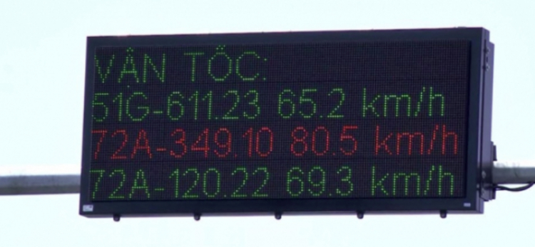 Bảng điện tử báo tốc độ các xe trên QL51: minh bạch cho các bác khỏi cãi Bảng điện tử báo tốc độ các xe trên QL51: minh bạch cho các bác khỏi cãi