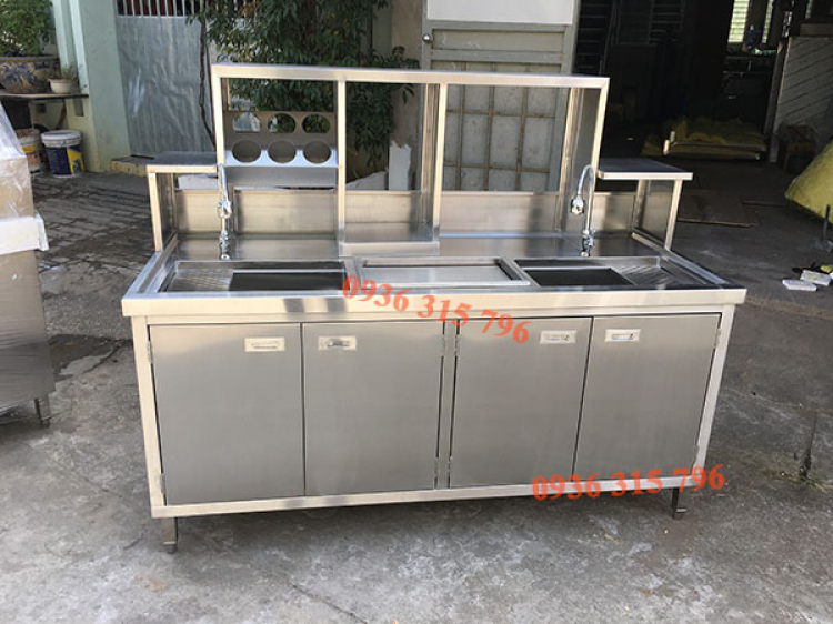 Thiết kế bàn kệ tủ quầy bar pha chế trà sữa inox