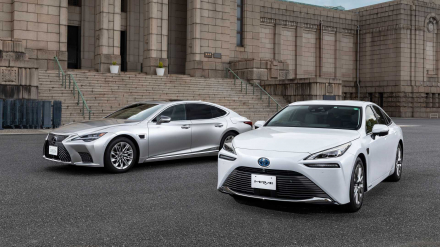 lexus-ls-and-toyota-mirai-advanced-drive-exterior.jpg