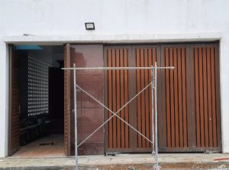 Nhà cung cấp và lắp ráp mô tơ cổng ITALIA Nhà cung cấp và lắp ráp mô tơ cổng ITALIA