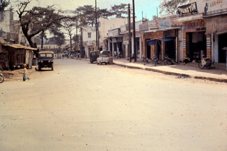 Hình ảnh cực kỳ quý giá về Việt Nam ( 1980 ) Hình ảnh cực kỳ quý giá về Việt Nam ( 1980 )