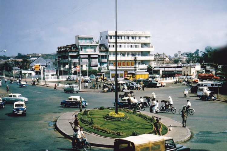 Hình ảnh cực kỳ quý giá về Việt Nam ( 1980 ) Hình ảnh cực kỳ quý giá về Việt Nam ( 1980 )