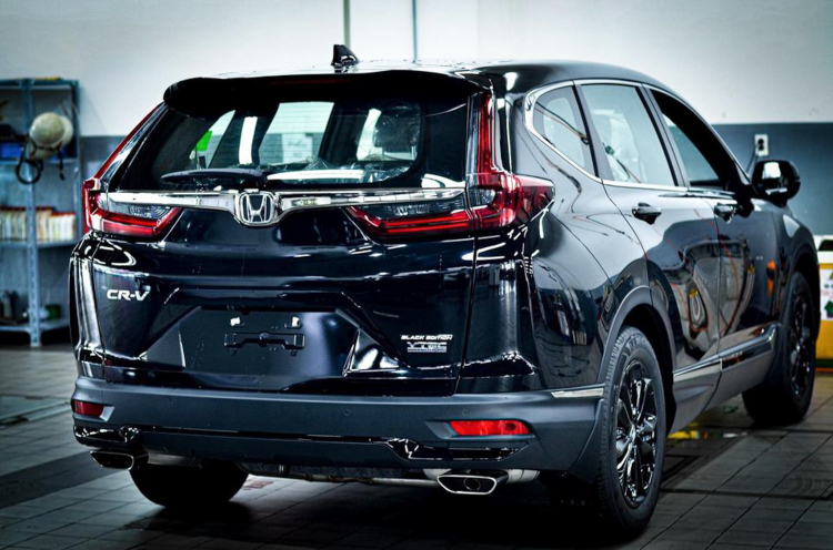 Honda CR-V LSE 2021 “đen từ trong ra ngoài” đã về đến đại lý, sẵn sàng đến tay khách hàng