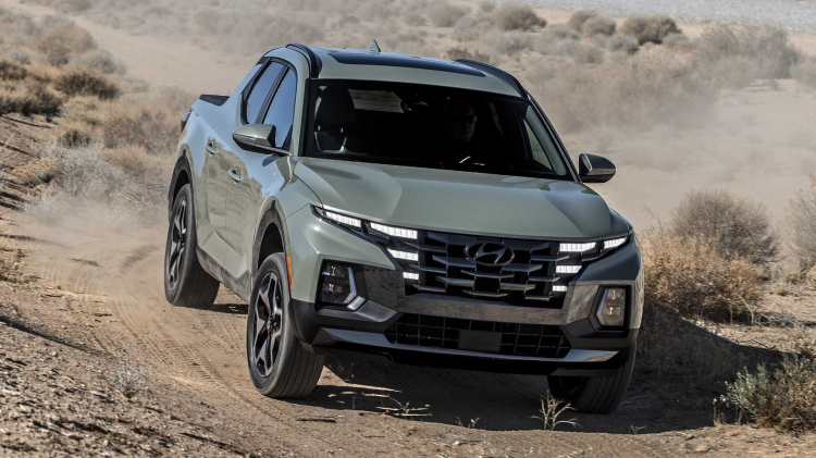 2022-hyundai-santa-cruz-front-angle-off-road.jpg