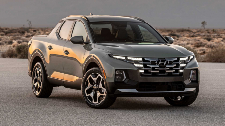 2022-hyundai-santa-cruz-front-three-quarter-angle-desert.jpg 2022-hyundai-santa-cruz-front-three-quarter-angle-desert.jpg