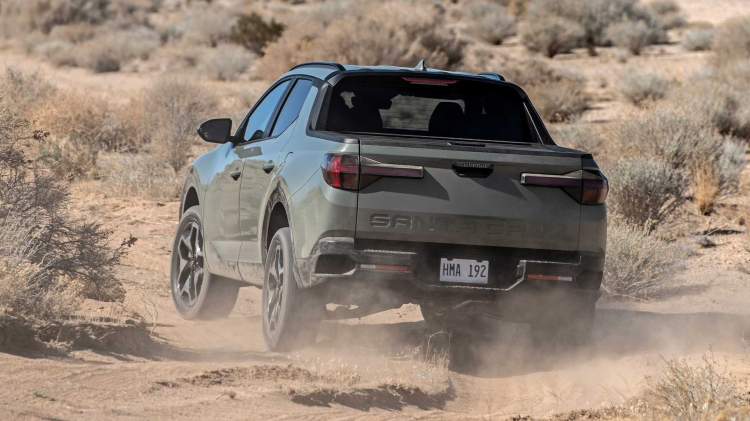 2022-hyundai-santa-cruz-back-off-road.jpg 2022-hyundai-santa-cruz-back-off-road.jpg