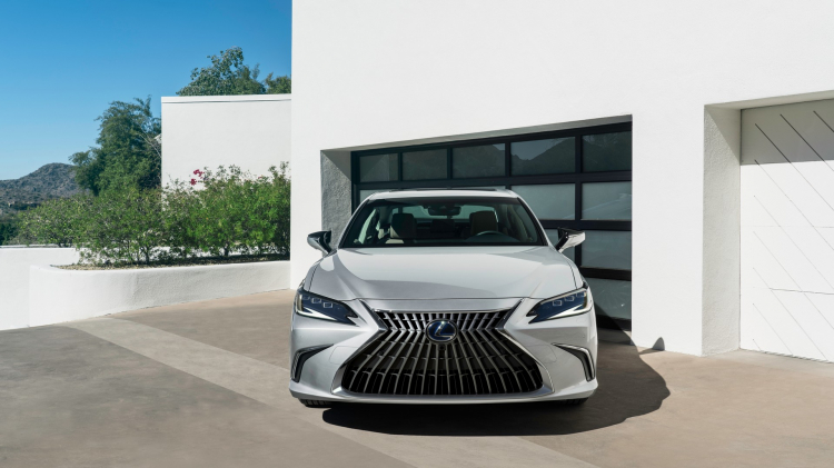 2022-Lexus-ES-46.jpg