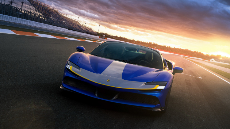 Siêu xe Ferrari chạy điện đầu tiên sẽ ra mắt vào năm 2025