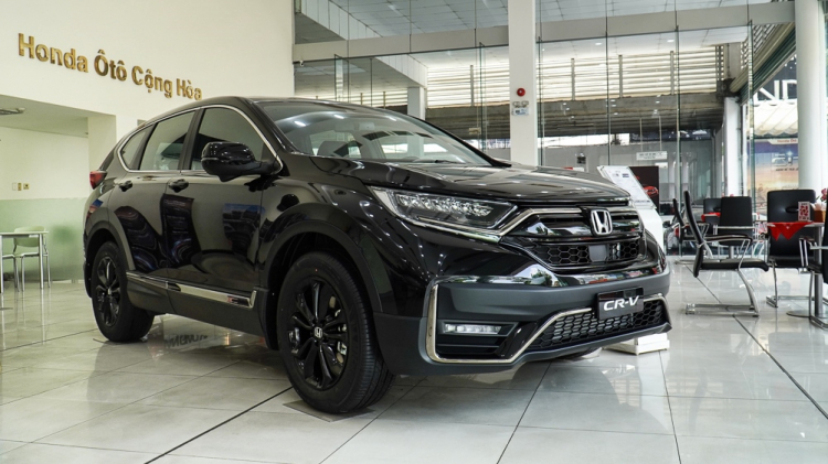 Cận cảnh Honda CR-V LSE về đại lý tại TP.Hồ Chí Minh