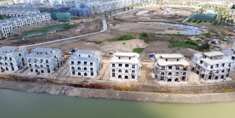 VINHOMES GRAND PARK QUẬN 9 LÀ CÁI “BẪY GẤU” CHO NHỮNG KHÁCH YÊU MÀU HỒNG!