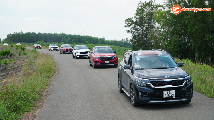 Hơn 30 xe Kia Seltos tham gia hành trình dã ngoại tại hồ Trị An