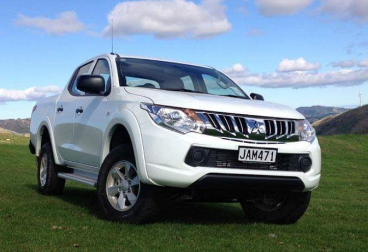 Cận cảnh Mitsubishi Triton hoàn toàn mới tại Thái Lan