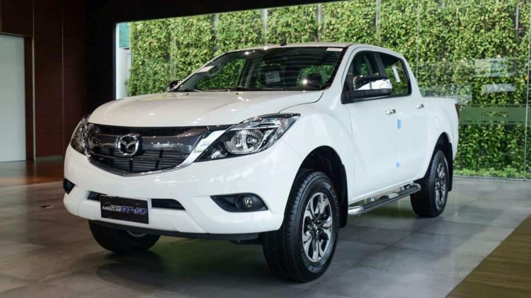 otosaigon.com-mazda-bt-50-2.jpg