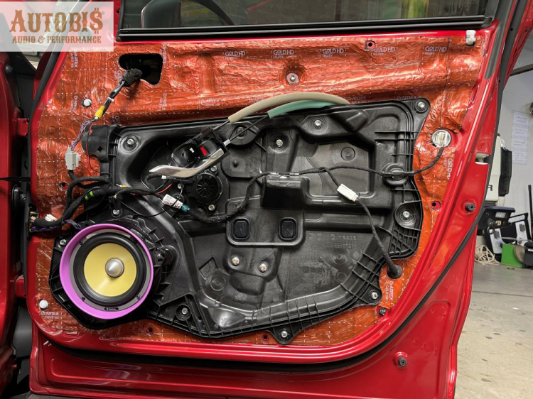 Cách âm cho xe oto - độ âm thanh cho xe oto - Mazda CX8-16.jpg