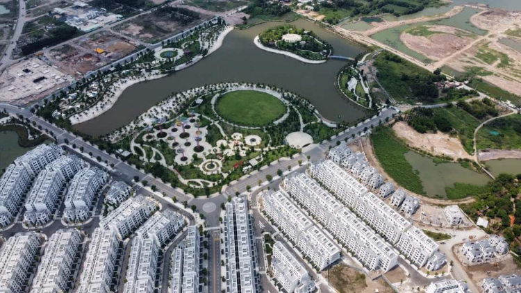 VINHOMES GRAND PARK QUẬN 9 LÀ CÁI “BẪY GẤU” CHO NHỮNG KHÁCH YÊU MÀU HỒNG!