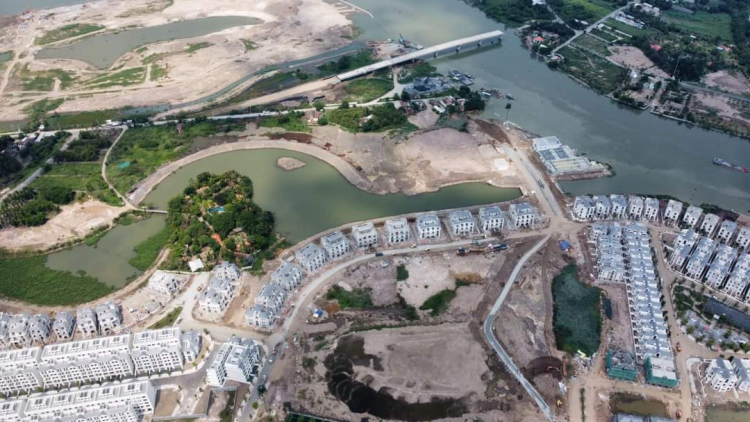 VINHOMES GRAND PARK QUẬN 9 LÀ CÁI “BẪY GẤU” CHO NHỮNG KHÁCH YÊU MÀU HỒNG!
