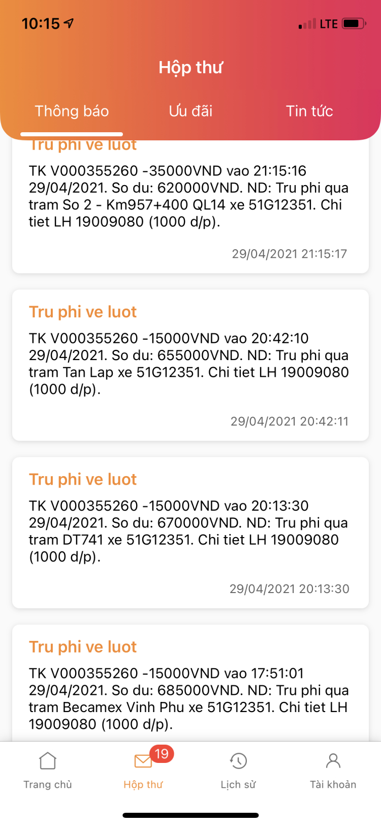 Dán thẻ thu phí không dừng: Đủ loại bất cập Dán thẻ thu phí không dừng: Đủ loại bất cập