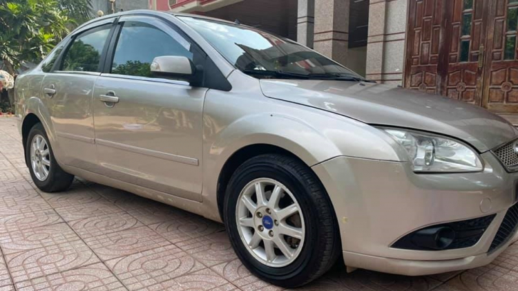 Xin tư vấn nơi bán lốc lạnh Ford Focus 1.8 2008