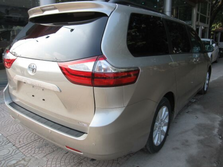 Xe Toyota Sienna  2015