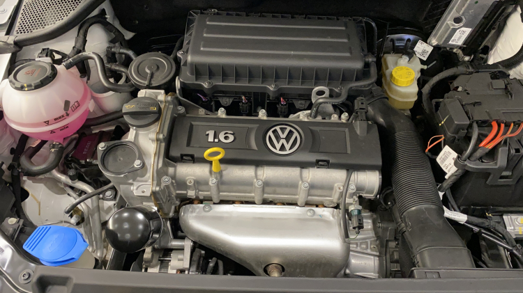 Volkswagen Polo - Siêu xe đô thị **Tặng BHVC 11 triệu tháng 5** Volkswagen Polo - Siêu xe đô thị **Tặng BHVC 11 triệu tháng 5**